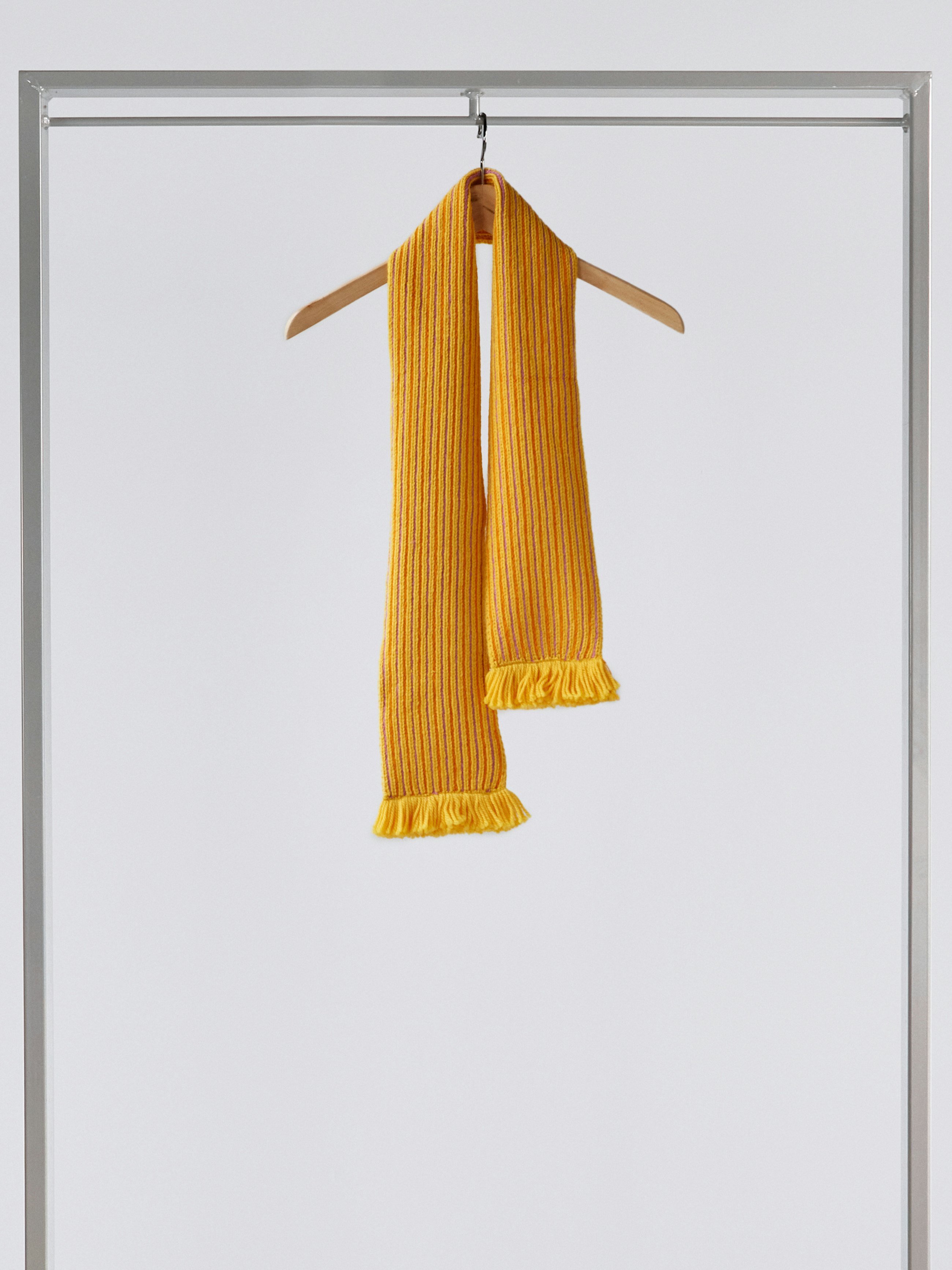 Valence yellow SC 1 P