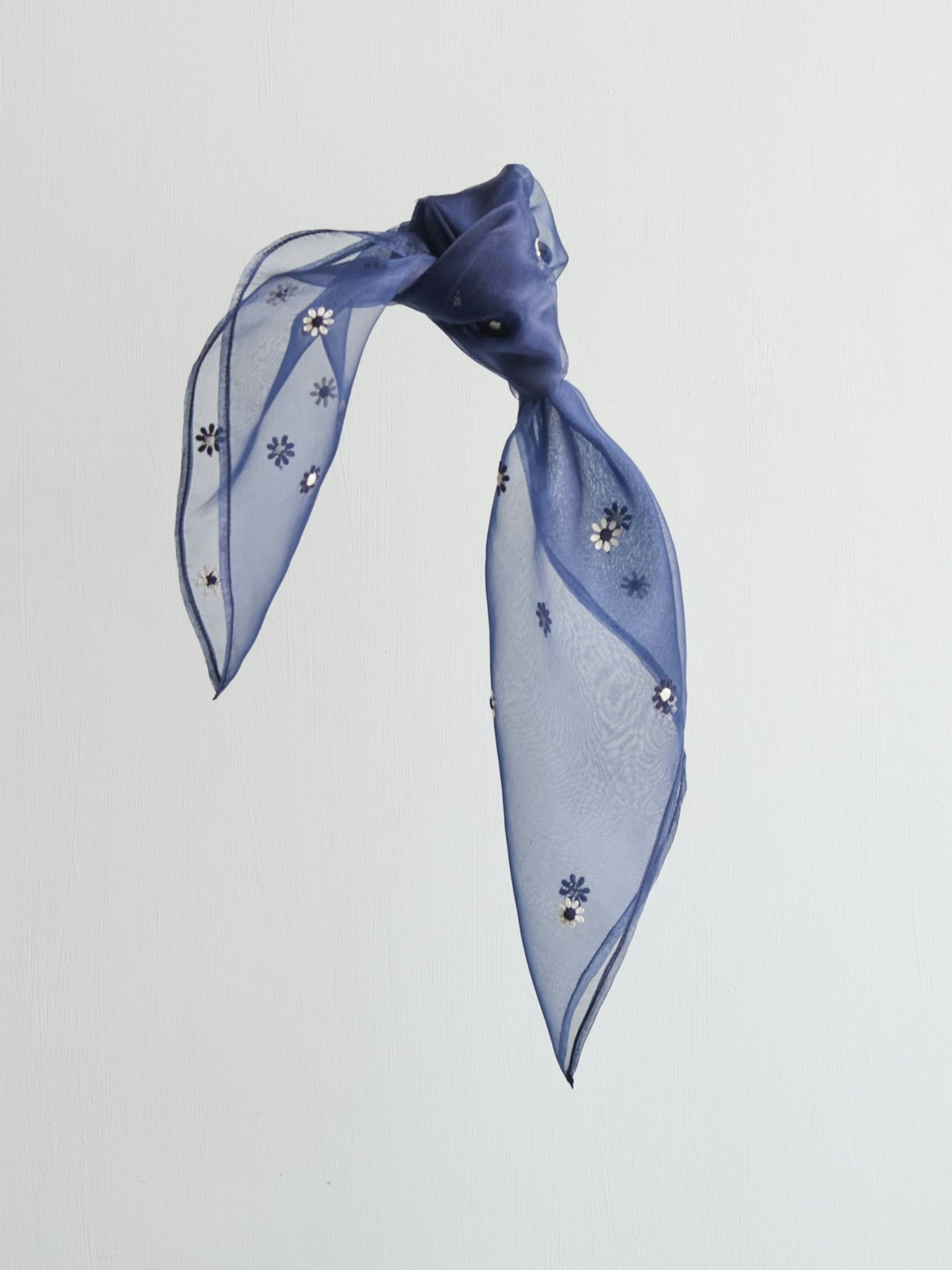 Capp cream on Navy web P 1
