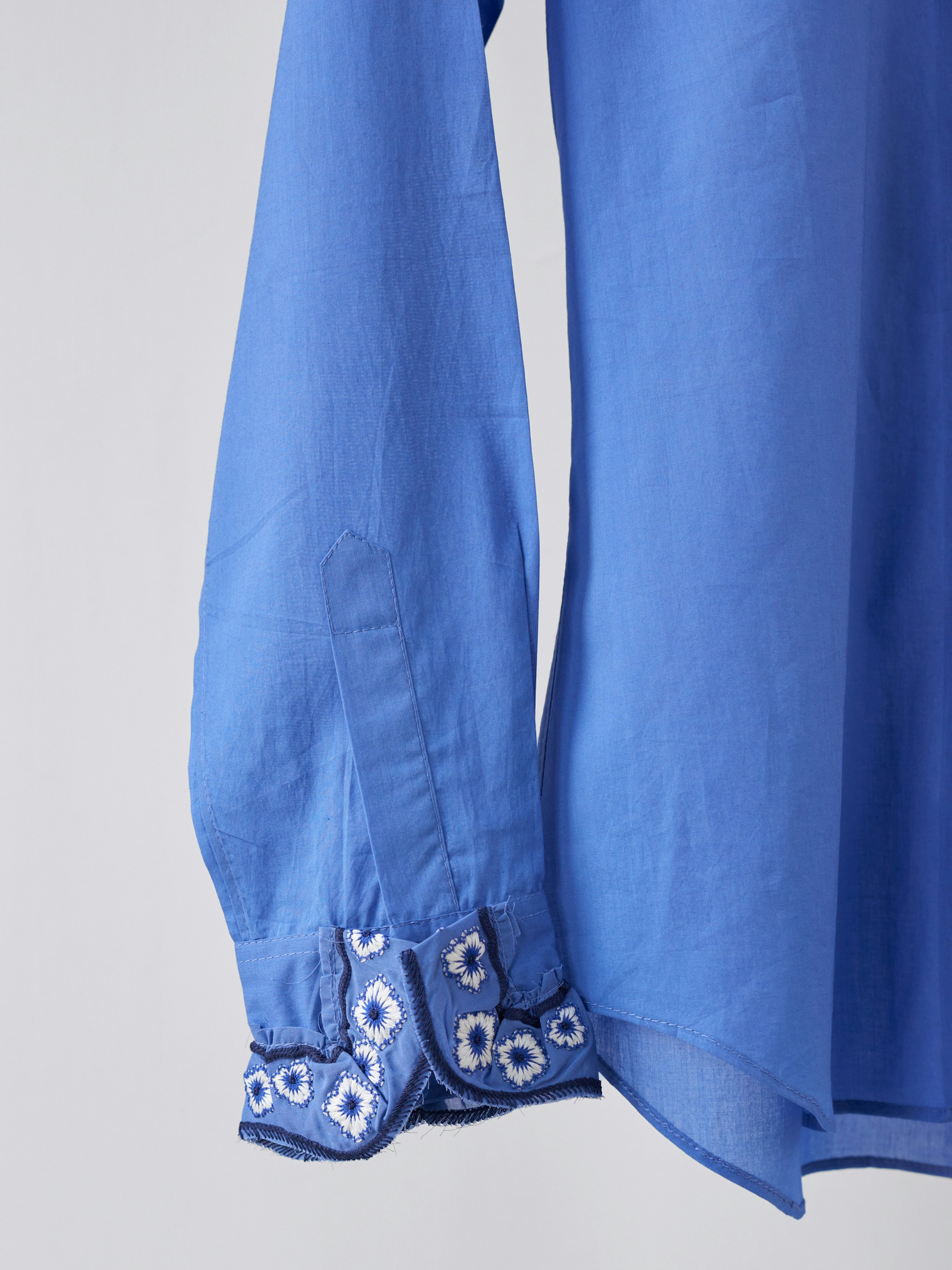 Punch blue 4 P